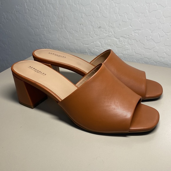 NWOT Aerosole Entree Slide Mule Block Heel Sandal Brown Size 9.5 - Picture 2 of 8